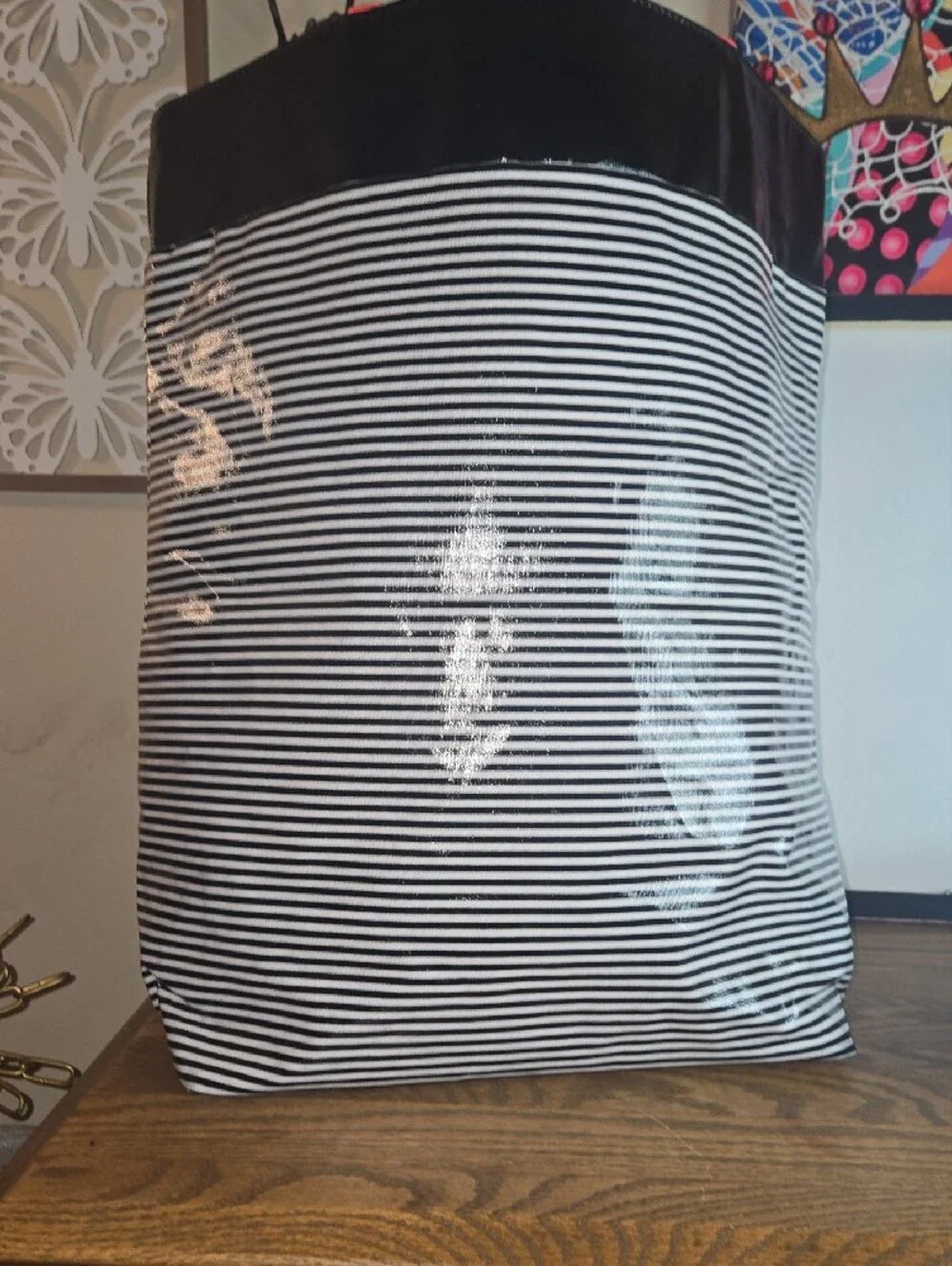 Victoria's Secret Black and White Striped Tote with Pink Handles - Picture 4 of 10